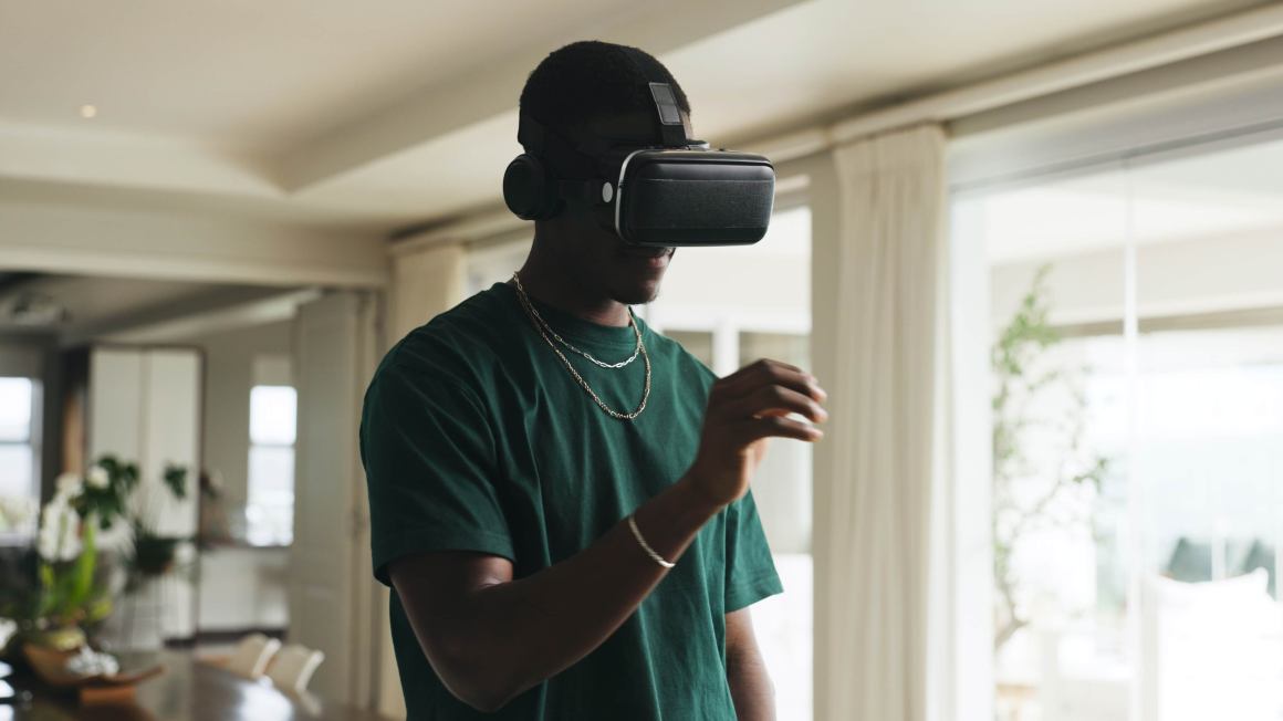 Virtual Reality (VR) Evangelism: Real Stories from the Metaverse